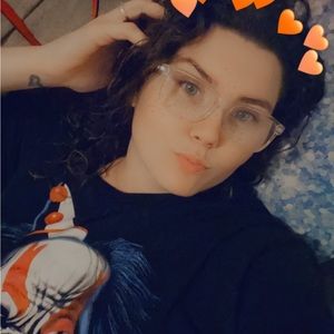 Meet your Posher, Lilly